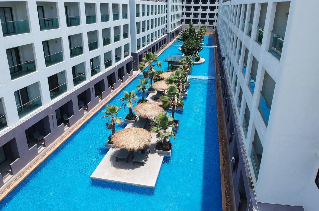 Woraburi Pattaya Resort & Spa Exterior photo